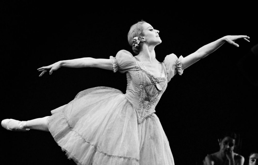 French ballerina Violette Verdy performs in &quot;Giselle&quot; in Paris on October 27, 1972. Violette Verdy, dancer, choreographer and former director of the Opera de Paris and other world-class companies, died in the United States on February 8, 2016 at the age of 82. (Michel Clement/AFP/Getty Images)