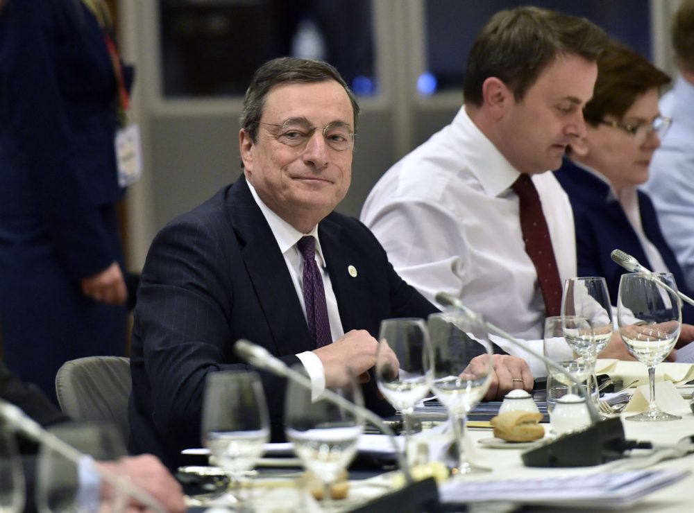 European Central Bank President Mario Draghi attends a European Union (EU) heads of state dinner during an EU summit in Brussels on February 19, 2016.
EU leaders on February 19 agreed on a deal on British Prime Minister David Cameron's controversial reform demands to keep his country in the EU, Lithuania's president said. The agreement comes after two days and nights of haggling with European leaders at a Brussels summit. / AFP / POOL / Martin Meissner        (Photo credit should read MARTIN MEISSNER/AFP/Getty Images)
