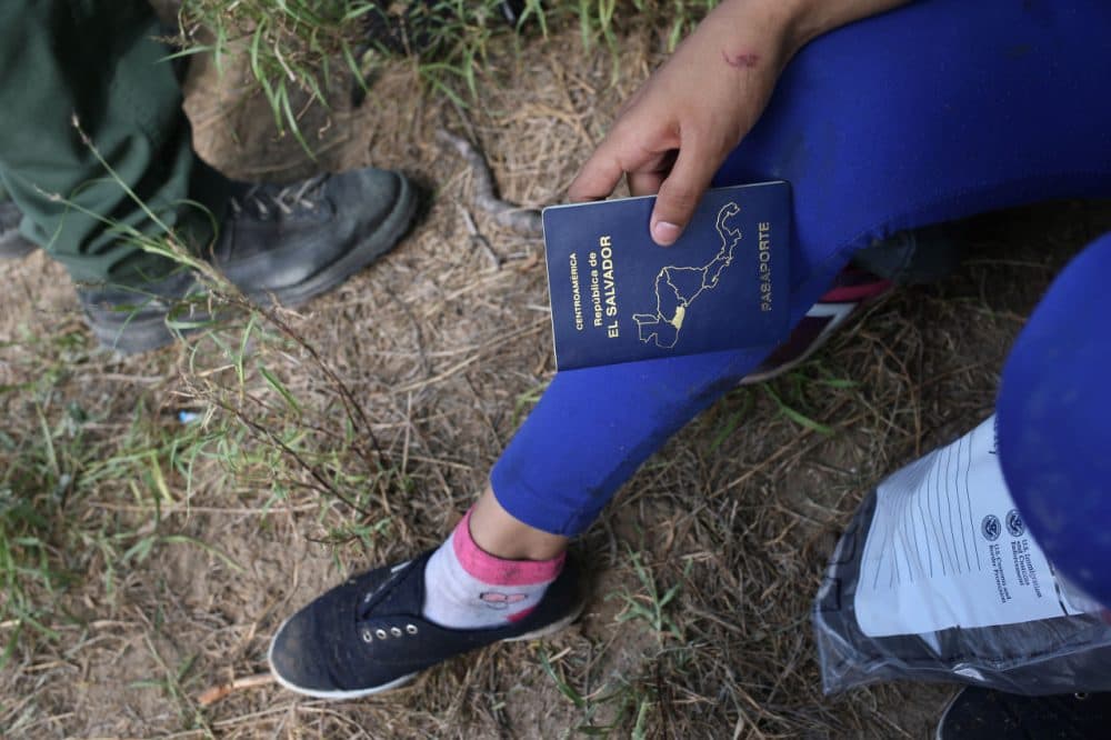 El Salvadorian immigrant children are interviewed by Border Patrol agents after their Central American families crossed the Rio Grande from Mexico into the United States to seek asylum on April 14, 2016 in Roma, Texas. (John Moore/Getty Images)