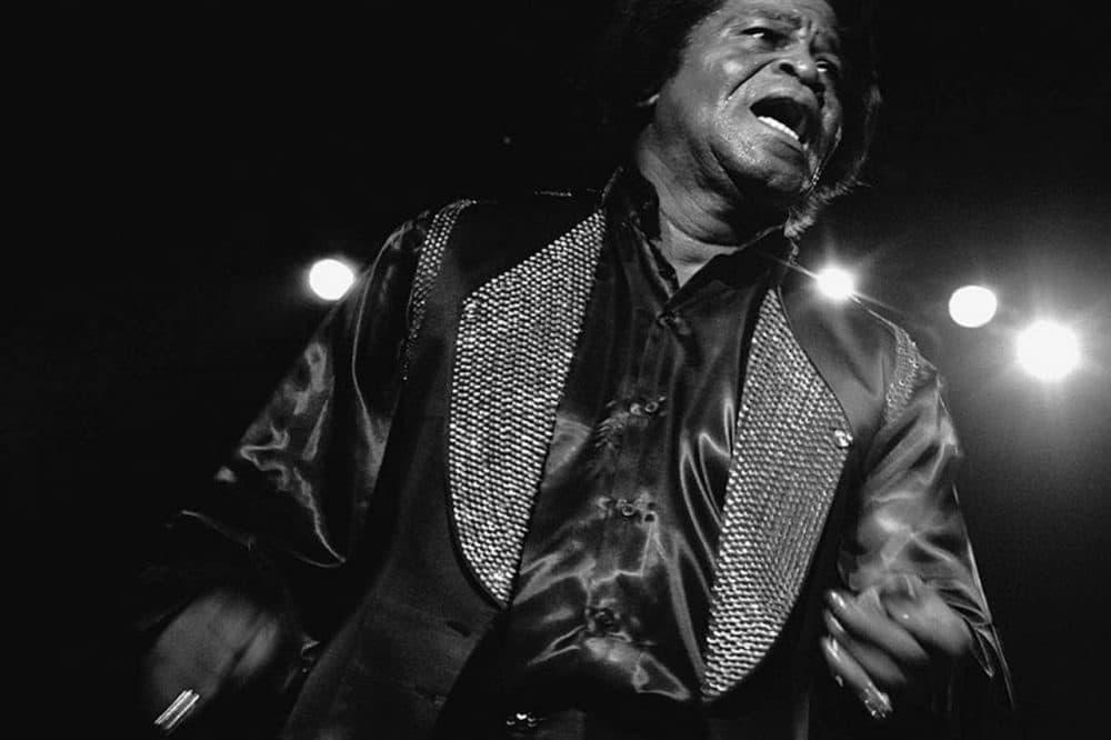 Soul icon James Brown in a 1988 performance in Bremen, Germany. (Courtney Creative Commons)