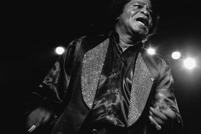 Soul icon James Brown in a 1988 performance in Bremen, Germany. (Courtney Creative Commons)