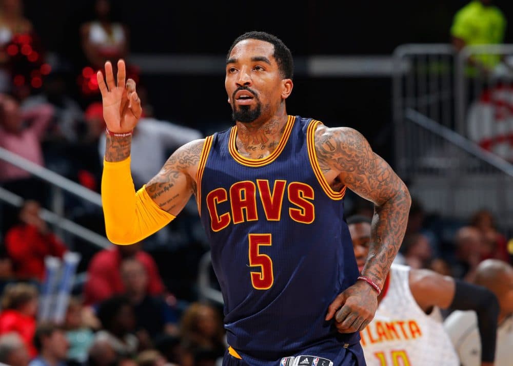 Sharp-shooter J.R. Smith helped his Cleveland Cavaliers hit an NBA record 25 3-pointers (Photo by Kevin C. Cox/Getty Images)