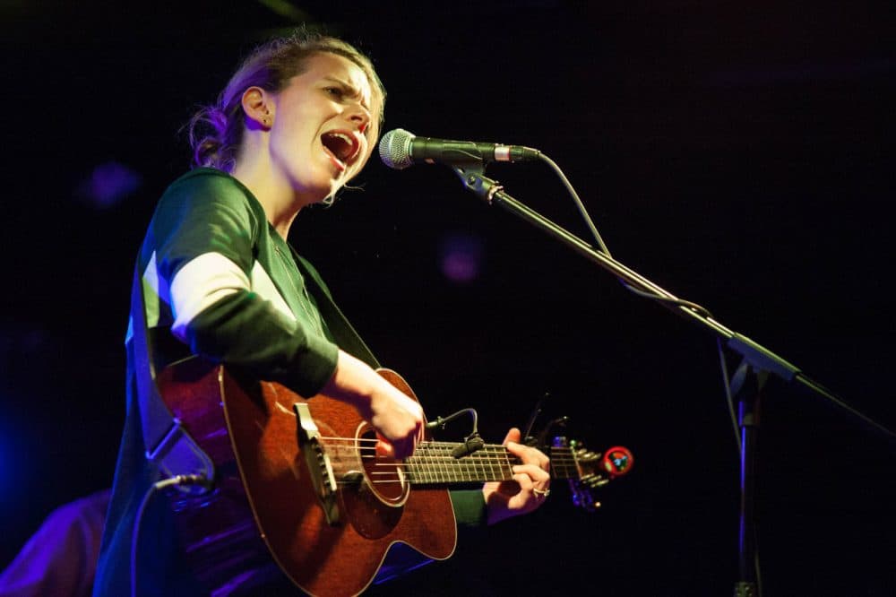 Aoife O'Donovan performs at The Bullingdon in Oxford, England in February 2016. (theradicallight/Flickr)