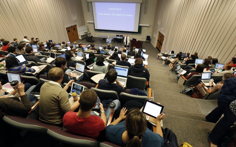 Students sit in a lecture hall at the University of Mississippi Medical School in Jackson, Miss. in January 2013. (Rogelio V. Solis/AP)
