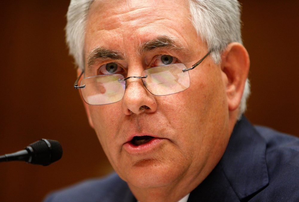 Exxon Mobil CEO Rex Tillerson testifies during a hearing in January 2010 on Capitol Hill in Washington, D.C. (Alex Wong/Getty Images)