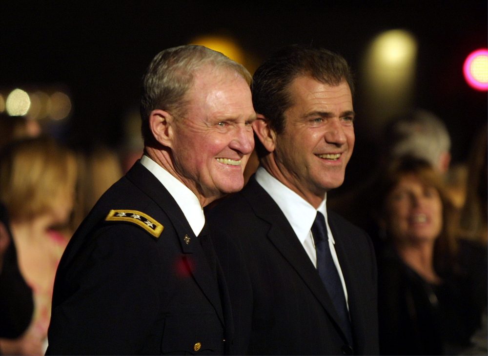 Lt. Gen. Hal Moore (left) and actor Mel Gibson (right) arrive at the premiere of the movie &quot;We Were Soldiers&quot; Feb. 25, 2002 in Westwood, Calif. (J. Emilio Flores/Getty Images)