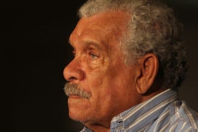 Derek Walcott at the Festival Internacional de Poesía en Granada. (Jorge Mejía peralta via Creative Commons)