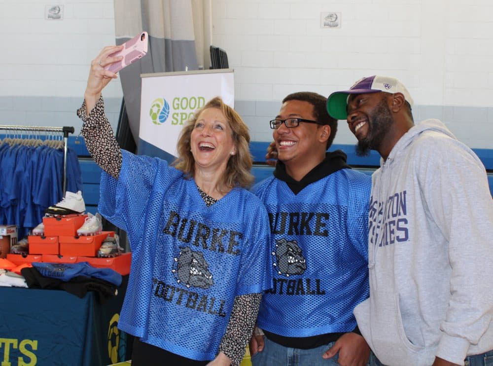 Lauren Baker (left), Gary Gibbs (middle) and Coach Byron Beaman (right) pose for a selfie. (Courtesy of Good Sports)