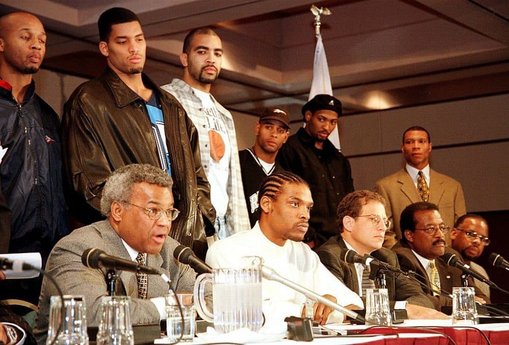 Nearly two decades before the Golden State Warriors' recent success, the franchise was in the spotlight for an incident involving Latrell Sprewell (center foreground). (John G Mabanglo/AFP/Getty Images)