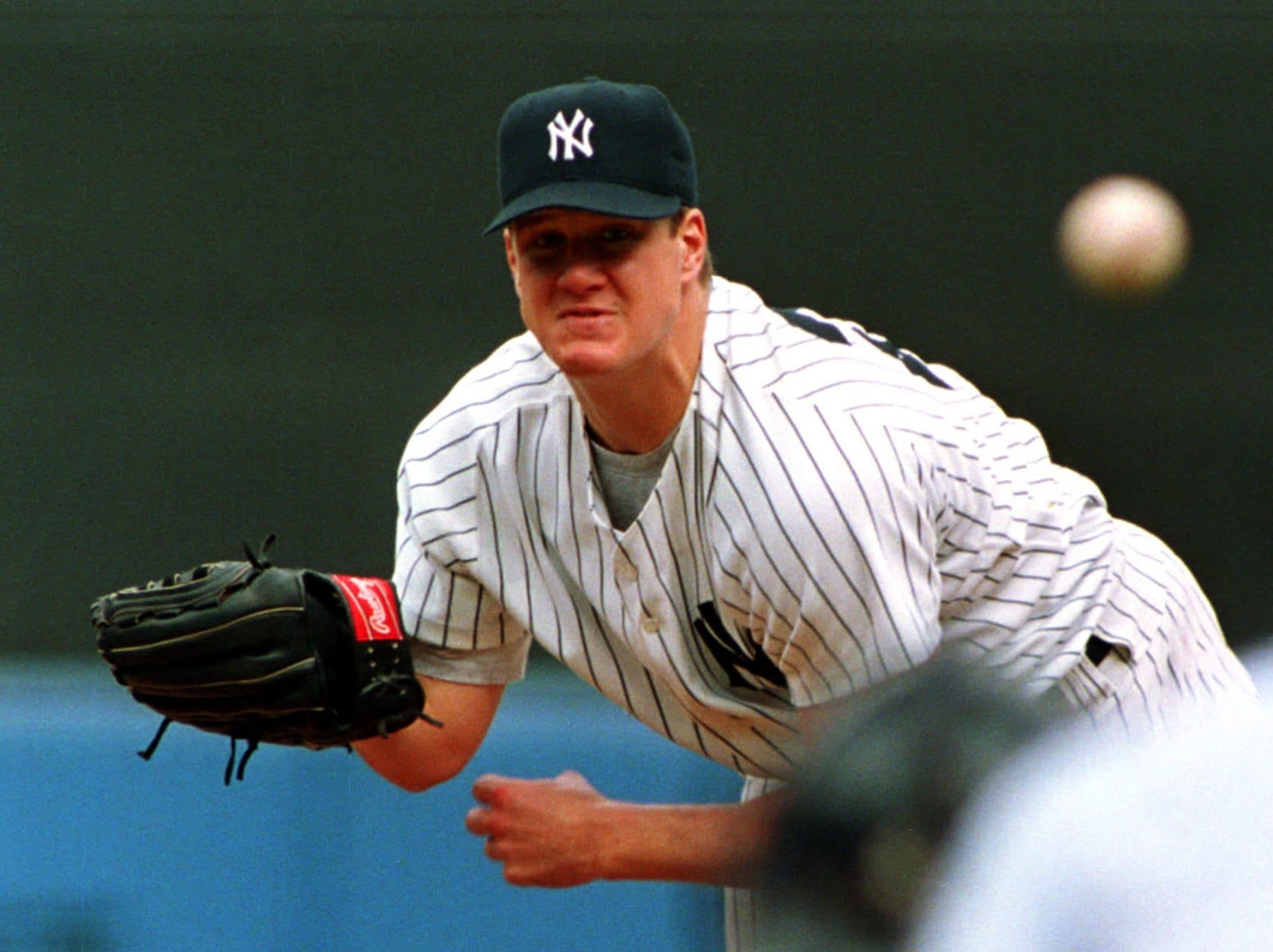 Jim Abbott, then a Yankee, throws a pitch during his no-hitter against the Cleveland Indians on Sept. 4, 1993. (Kevin Larkin/AP)