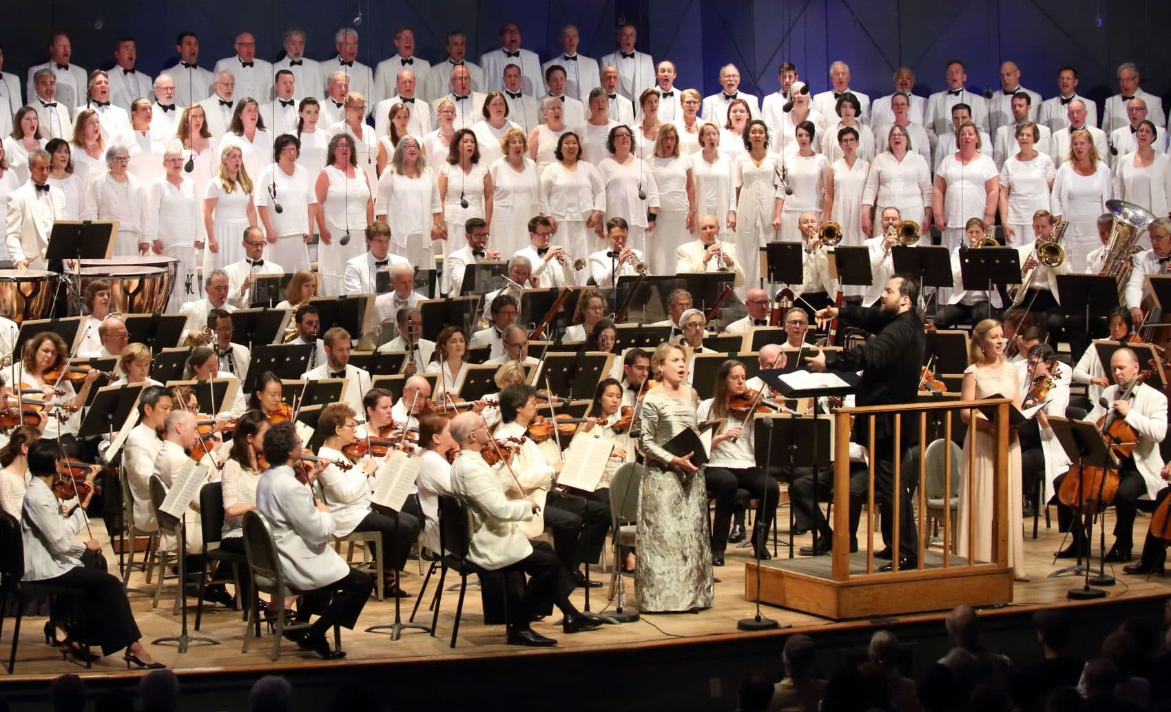 Andris Nelsons leads the Boston Symphony Orchestra, Tanglewood Festival Chorus, Bernarda Fink and Malin Christensson on opening night at Tanglewood. (Courtesy Hilary Scott/BSO)