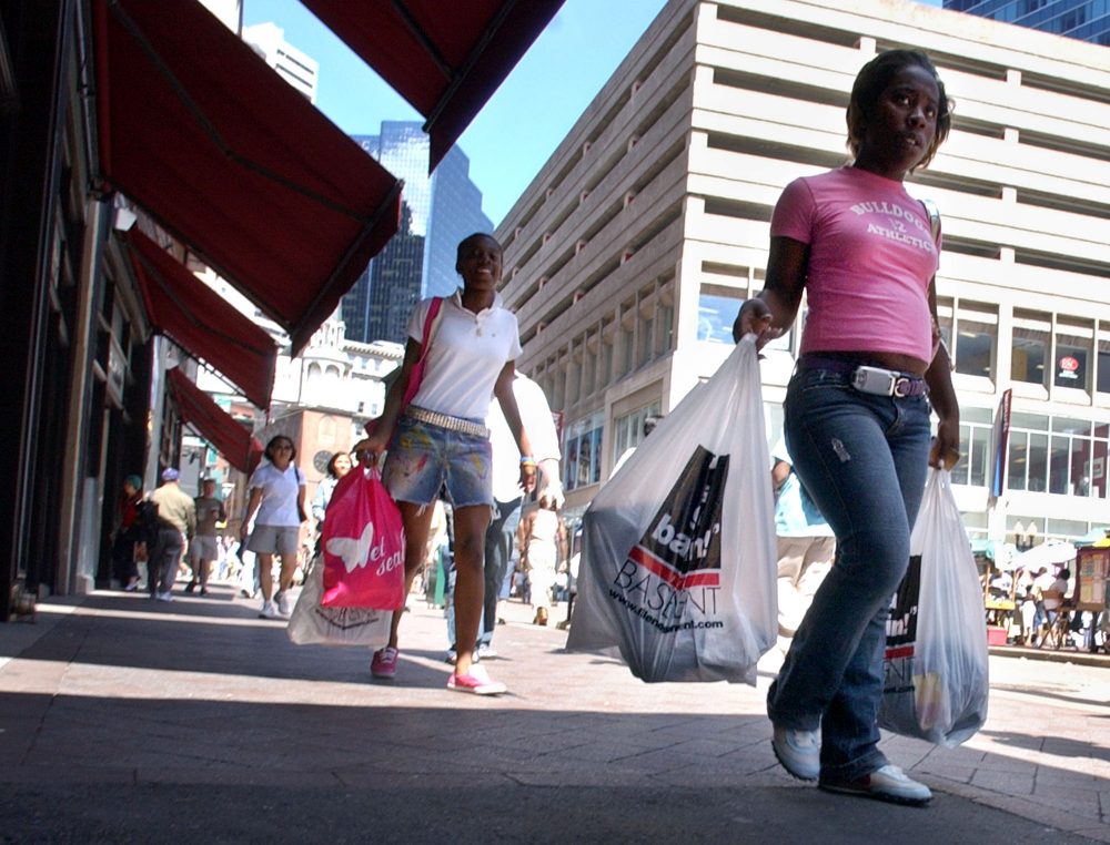 Shoppers make their way through Downtown Crossing during the 2006 sales tax holiday weekend. (Lisa Poole/AP)