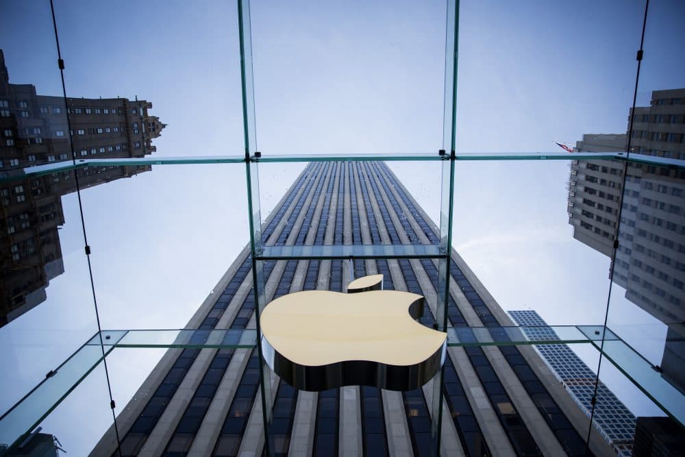 The Apple logo is displayed at the Apple Store on June 17, 2015, on Fifth Avenue in New York City. (Eric Thayer/Getty Images)