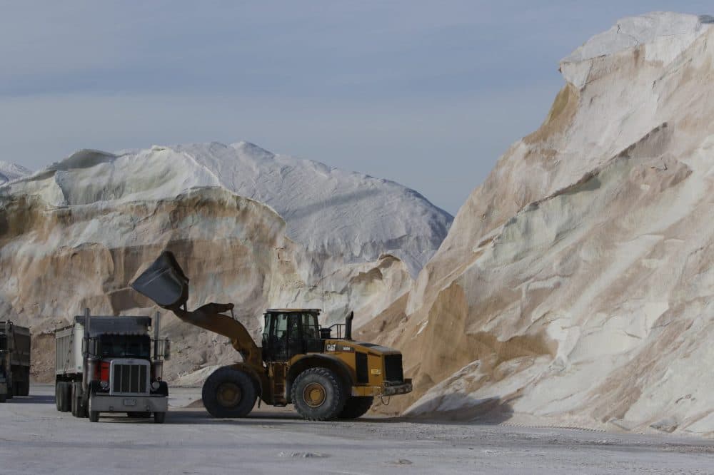 Road salt beingloaded into trucks at Eastern Minerals Inc. in Chelsea, Mass. (Bill Sikes/AP)