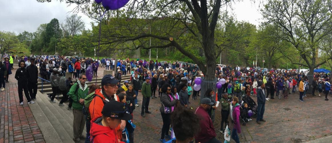 Hundreds gather to denounce violence and celebrate peace in Roxbury on Mother’s Day. (Simon Rios/WBUR)