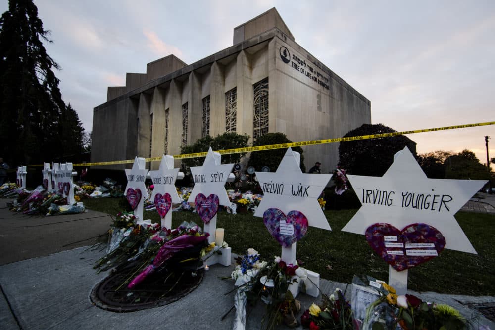 A makeshift memorial stands outside the Tree of Life synagogue in the aftermath of a deadly shooting in Pittsburgh, Monday, Oct. 29, 2018. (Matt Rourke/AP)
