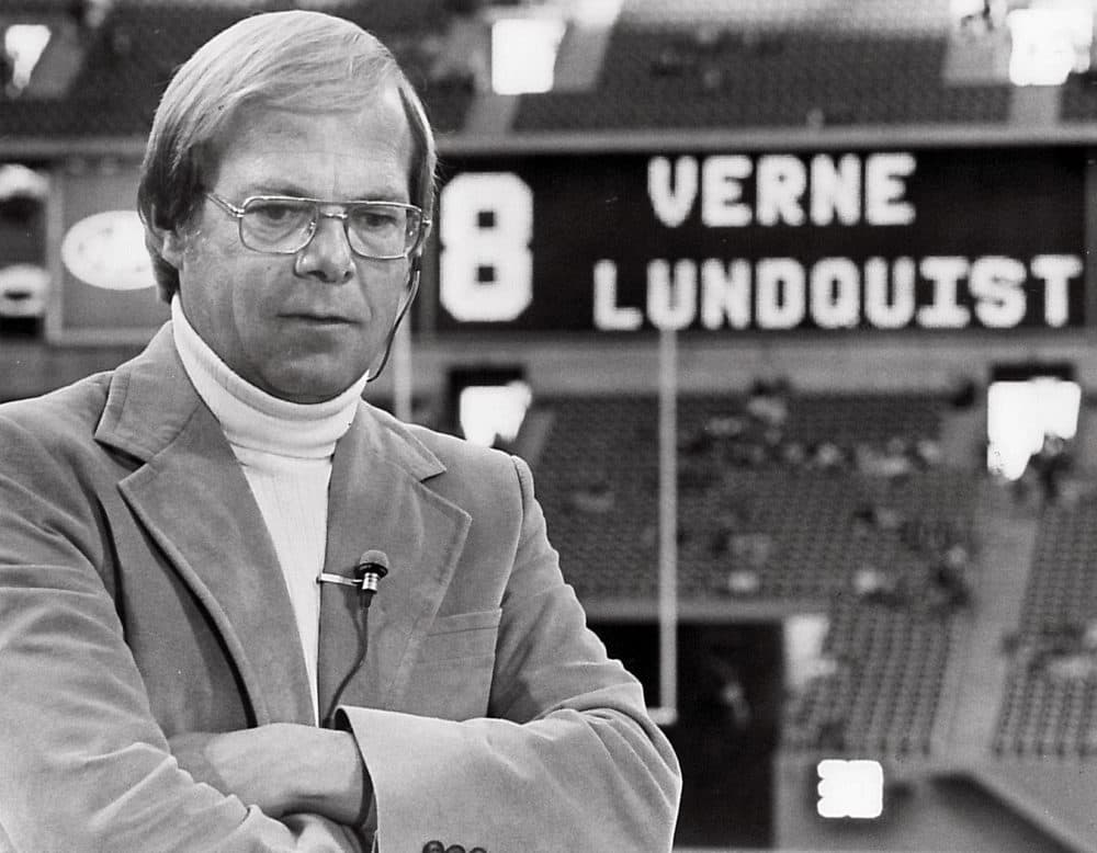 Verne Lundquist prepares for a live shot for WFAA-TV at Texas Stadium, August 1982. (Courtesy William Morrow)