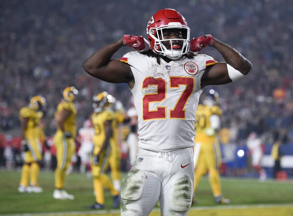 Kansas City Chiefs running back Kareem Hunt reacts to a play during the second half of an NFL football game against the Los Angeles Rams, Monday, Nov. 19, 2018, in Los Angeles. (Kelvin Kuo/AP)