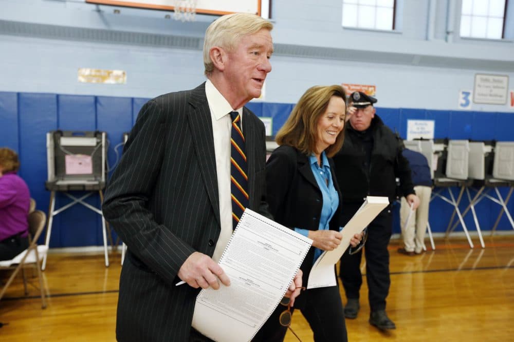 Then-Libertarian vice presidential candidate and former Massachusetts Gov. Bill Weld is seen with his wife in this 2016 file photo. (Michael Dwyer/AP)