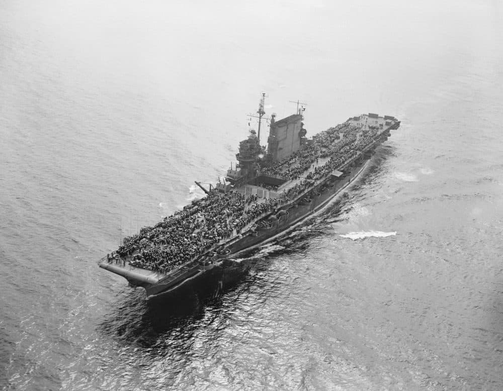The USS Saratoga aircraft carrier with the US Pacific Fleet, sails through San Francisco's Golden Gate on Sept. 13, 1945. (Ernest K. Bennett/AP)