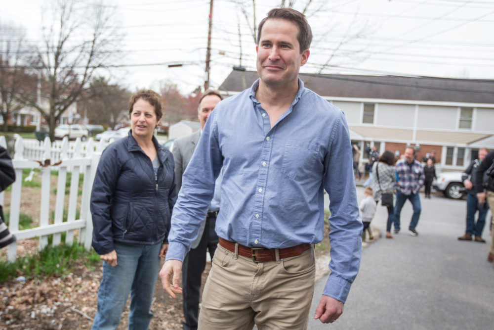 Democratic presidential candidate Rep. Seth Moulton (D-Mass.) arrives for a community project and campaign stop in Manchester, N.H. (Scott Eisen/Getty Images)