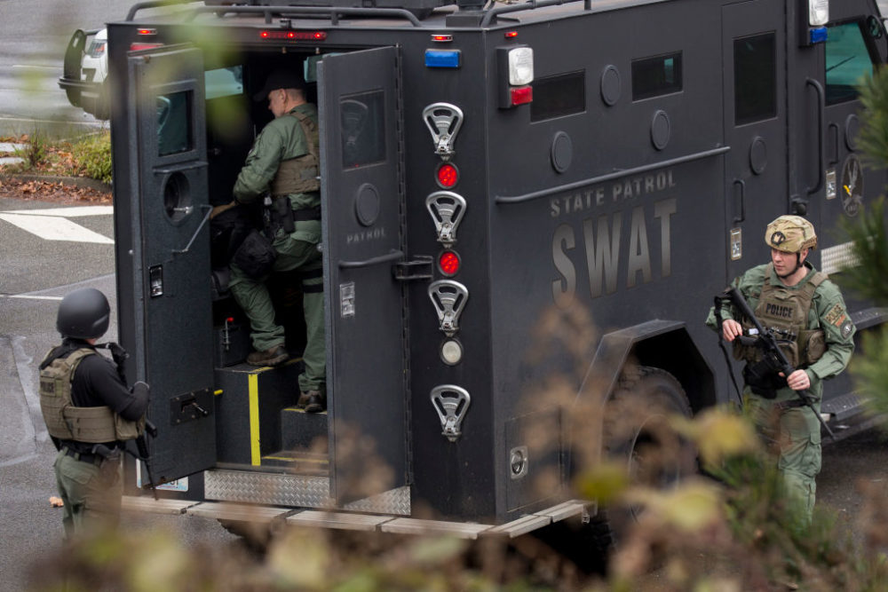 Members of a SWAT team work in Washington state. (David Ryder/Getty Images)