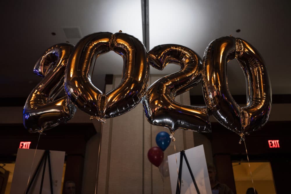 2020 decorative balloons float at a New Year's Eve campaign rally for Bernie Sanders on Dec. 31, 2019 in Des Moines, Iowa. (Stephen Maturen/Getty Images)