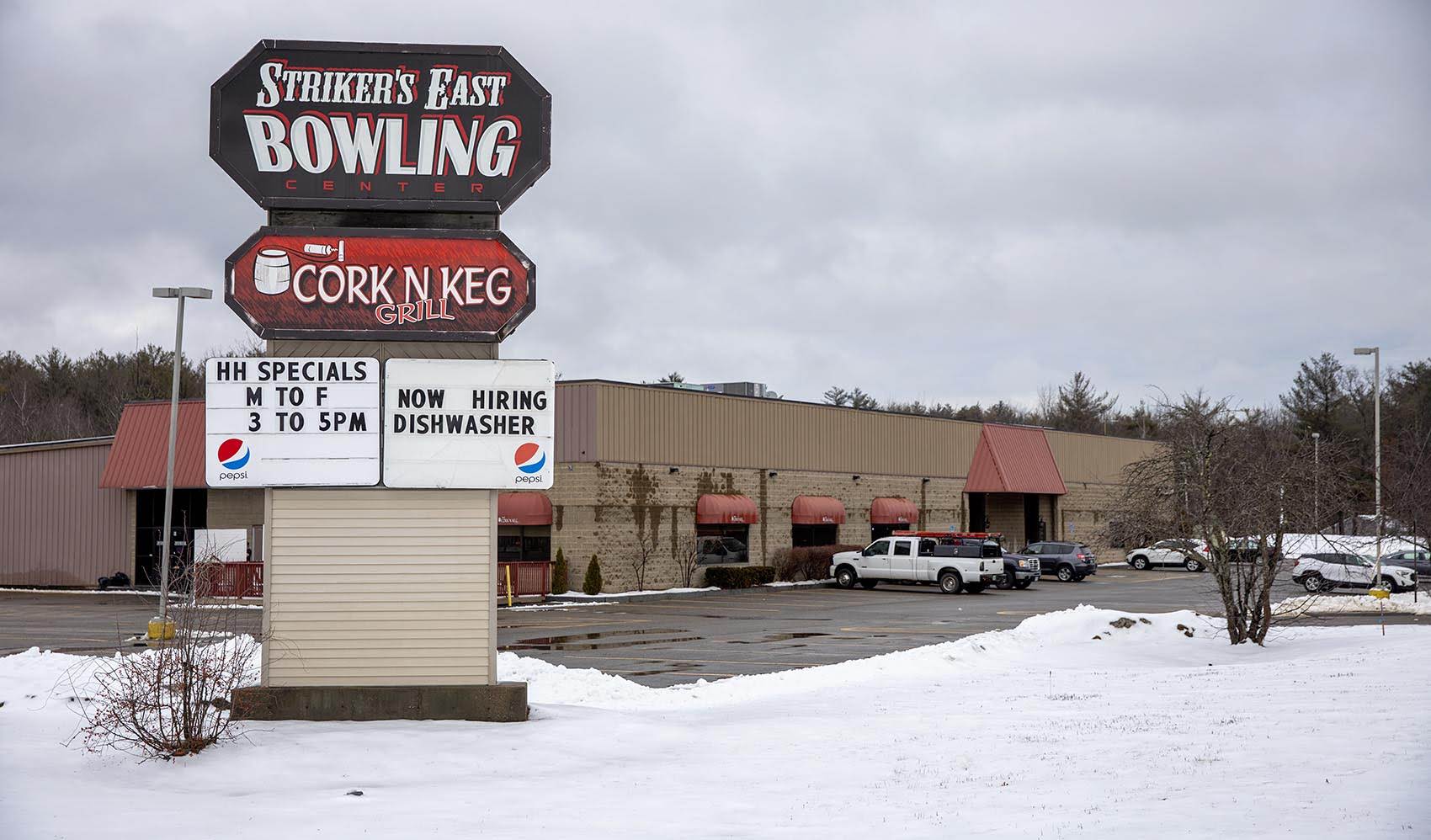 Striker’s East Bowling Center in Raymond, NH. (Robin Lubbock/WBUR)