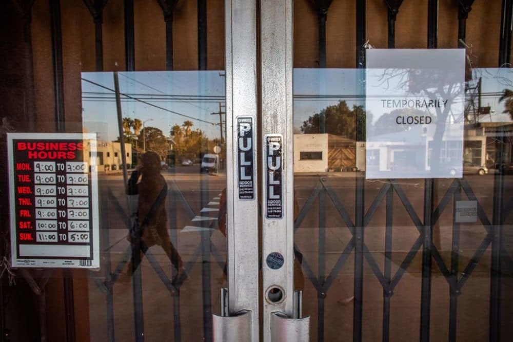 A small business is closed in Venice Beach, California, during the COVID-19 pandemic. (Apu Gomes/AFP/Getty Images)