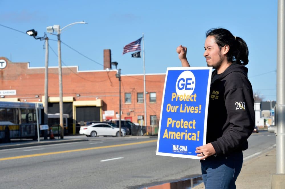 General Electric workers protest at the GE Aviation Plant in Lynn, Massachusetts on March 31, 2020. (Joseph Prezioso/AFP via Getty Images)