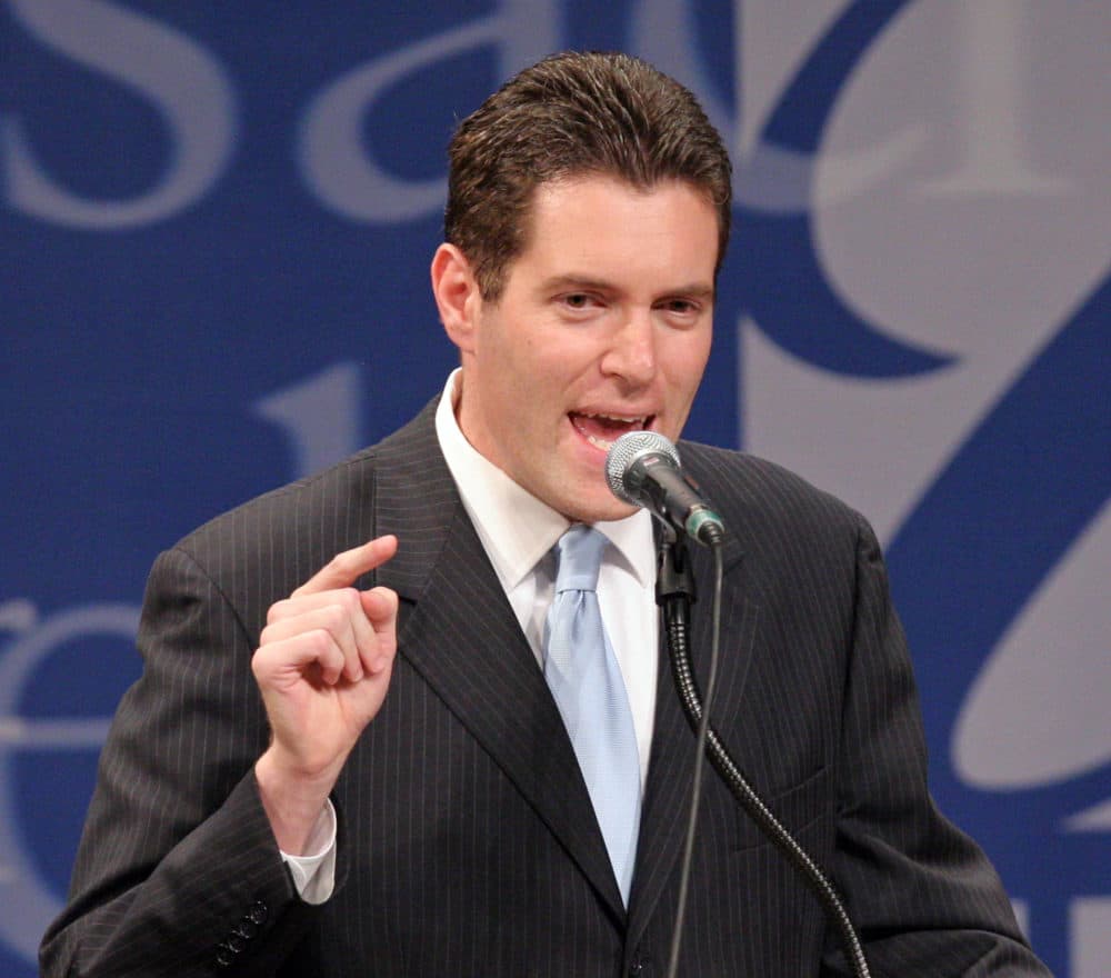 Barry Finegold speaks during a debate, Monday, Aug. 27, 2007 in Lowell, Mass. (Mary Schwalm/AP)