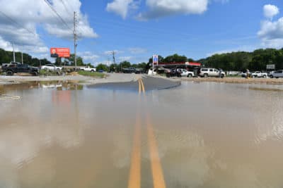 A view of the damage after heavy rain and devastating floods in Waverly, Tennessee, in Aug. 2021 (Peter Zay/Getty Images)