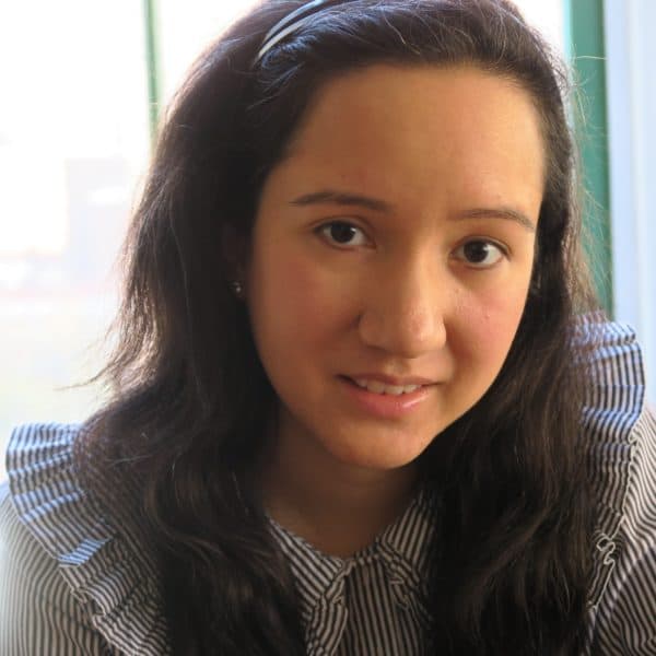 Headshot of Shira Laucharoen