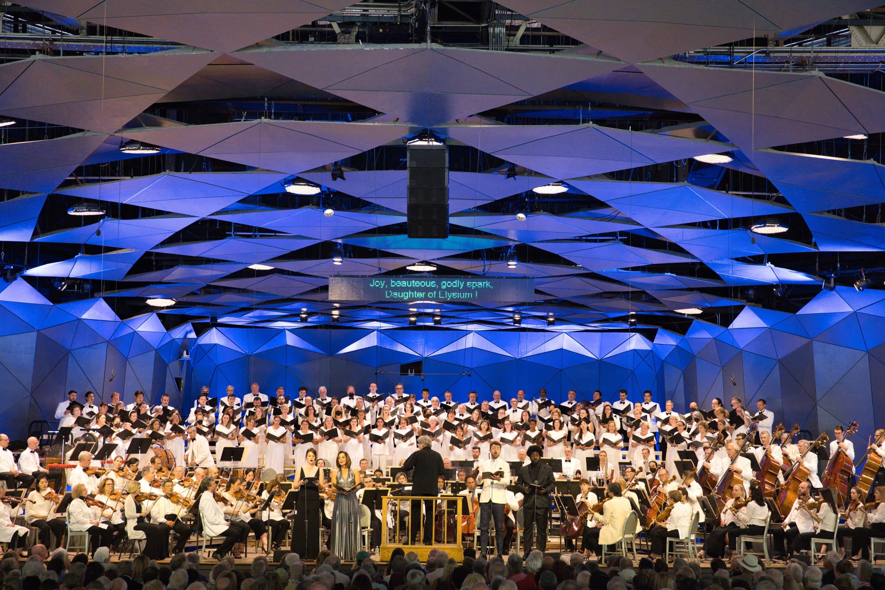 The BSO, Tanglewood Festival Chorus and conductor Michael Tilson Thomas perform Beethoven's Symphony No. 9 at Tanglewood. (Courtesy Hilary Scott)