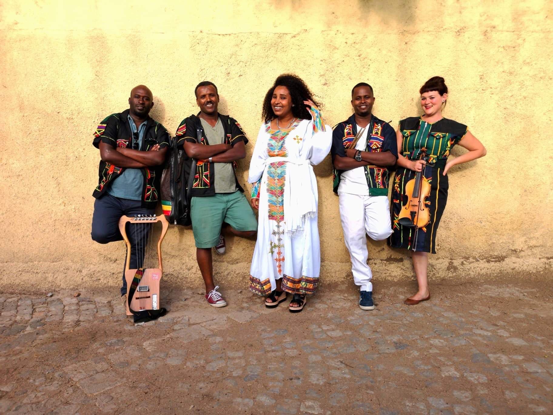 opstelling studie Zo veel How a trip from Boston to Ethiopia birthed the maverick band QWANQWA | WBUR  News