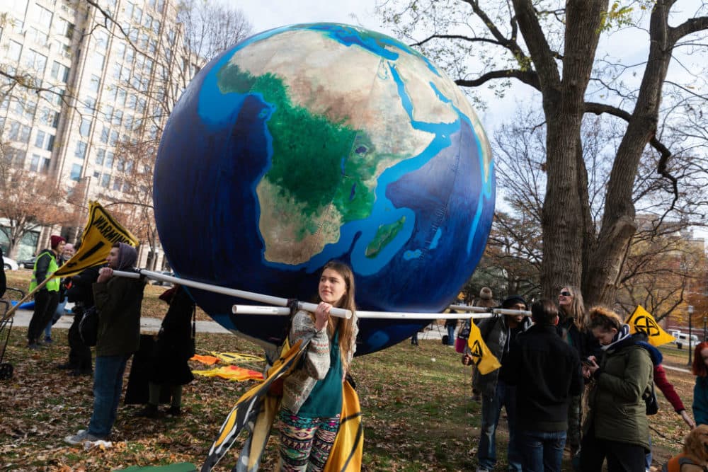Climate Change activists gathered in a protest in Washington, D.C., 2019. (Aurora Samperio/Getty Images)