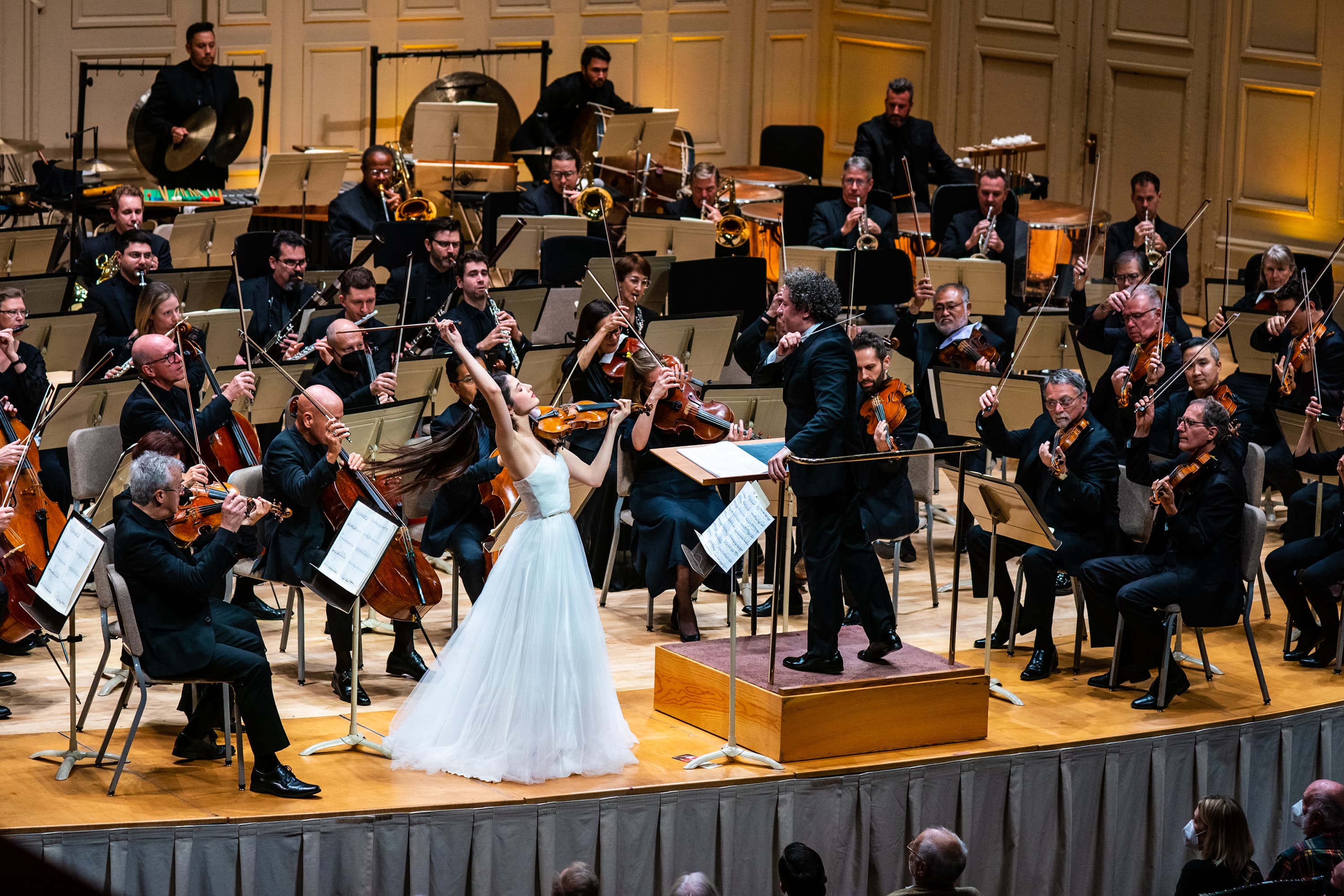 Violinist Maria Dueñas with Los Angeles Philharmonic. (Courtesy Robert Torres)