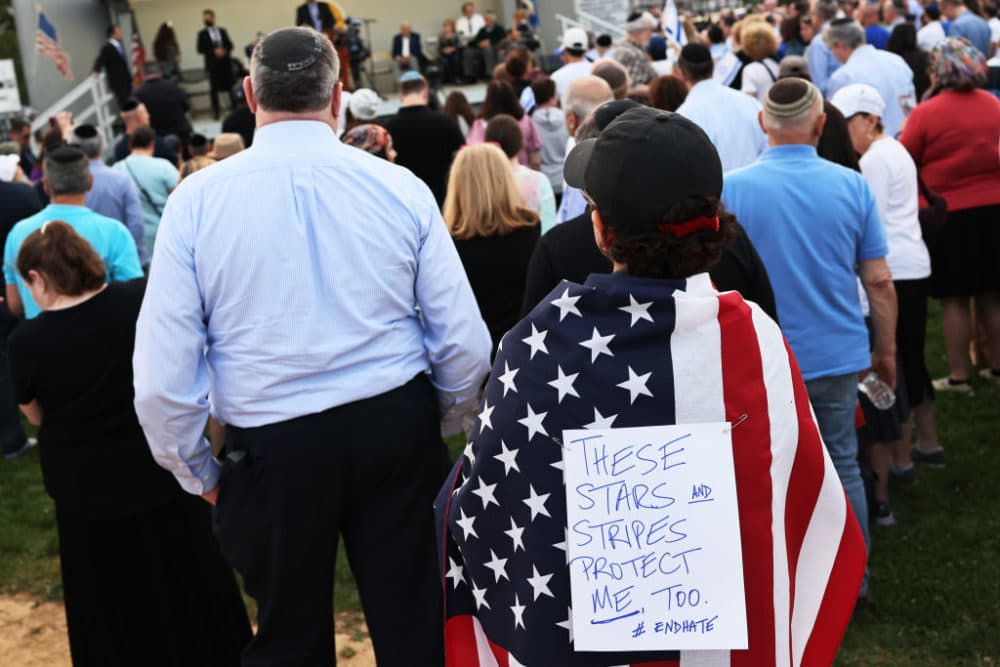 People attend a rally denouncing antisemitic violence on May 27, 2021 in Cedarhurst, New York. (Michael M. Santiago/Getty Images)