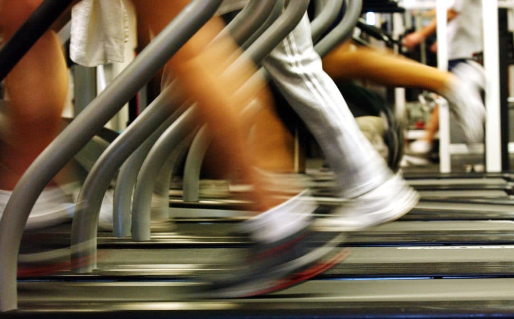 People run on treadmills. (Spencer Platt/Getty Images)