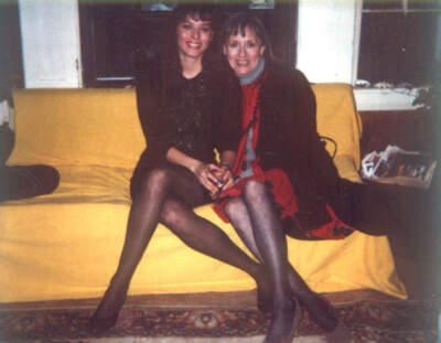 The author and her mother in 1990.(Courtesy Liz Vago)
