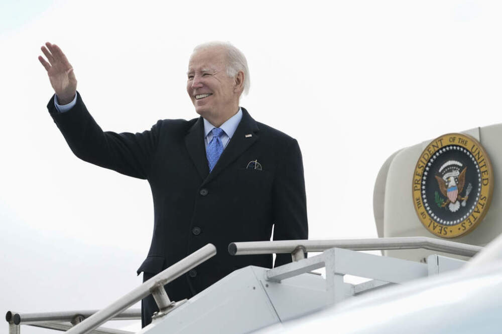 President Joe Biden waves before boarding Air Force One, Sunday, Nov. 26, 2023, at Nantucket Memorial Airport in Nantucket, Mass. (Stephanie Scarbrough/AP)