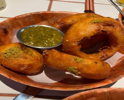 Dosa onion rings from Pijja Palace. (Kathy Gunst/Here & Now)