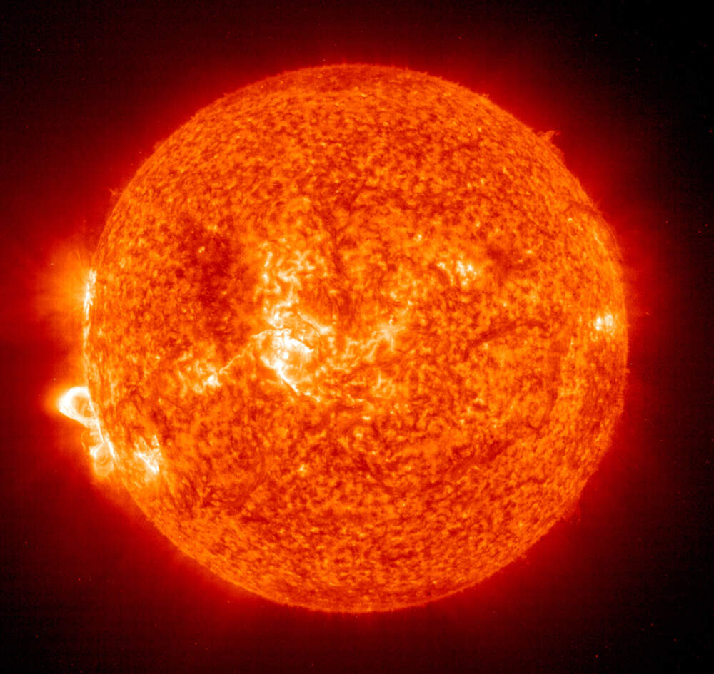 How solar flare increasing on the sun affects Earth