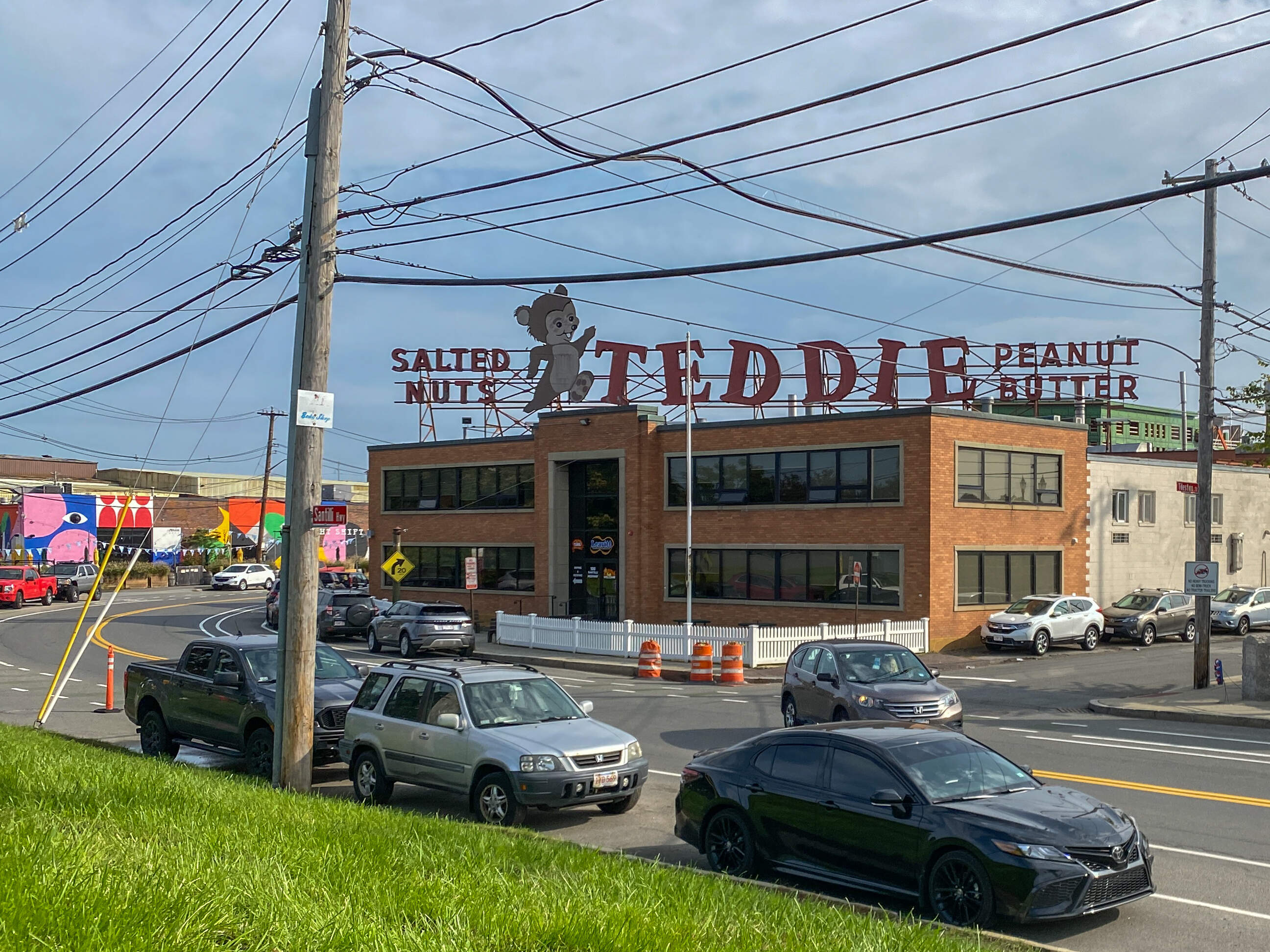 The Teddie factory with its vintage sign on Santilli Highway in Everett. (Sharon Brody/WBUR)